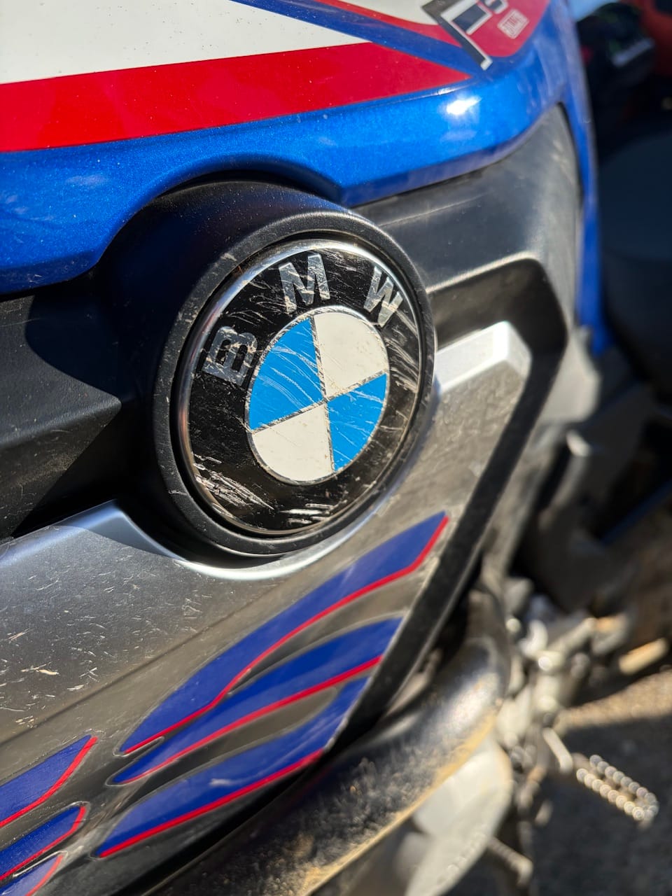 Spuren am Motorrad